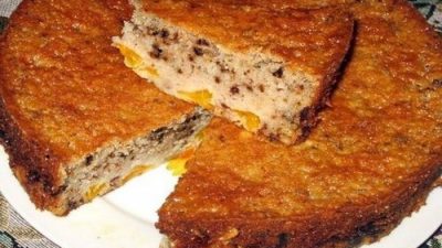 Шарлотка с мандаринами и грецкими орехами