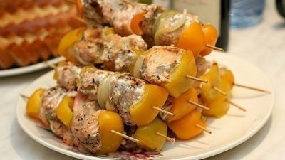 Шашлычок из лосося в духовке