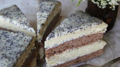 Шоколадно-сметанный торт с маком
