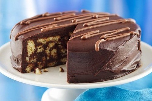 Шоколадный торт из печенья в глазури без выпечки