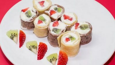 Сладкие роллы с сыром из блинов