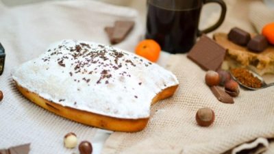 Сливочно-шоколадный пирог по-домашнему