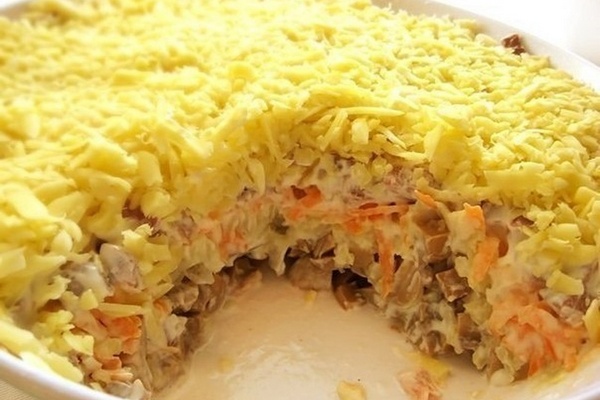 Слоеный салат с курицей и грибами рецепт – Европейская кухня: Салаты. «Еда»