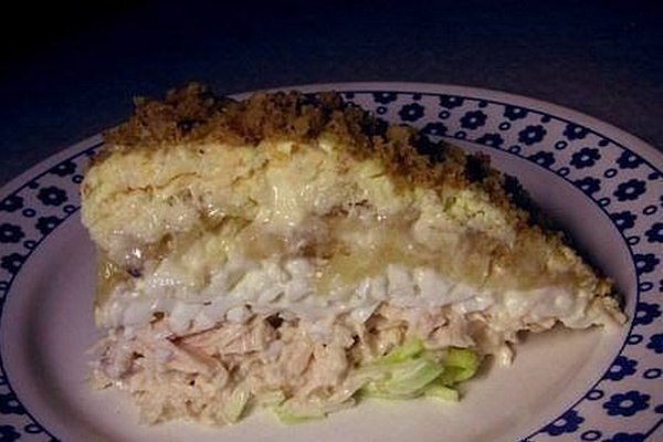 Салат «Нежность» с курицей и черносливом — рецепт с фото пошагово