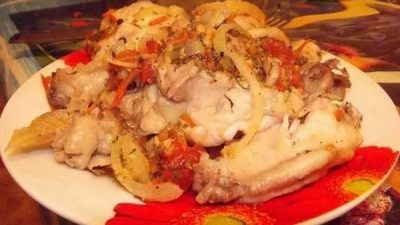 Сочная курочка с овощами в банке