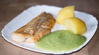 Соус к рыбе из брокколи и белого вина