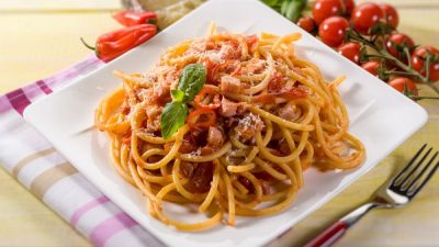 Спагетти «Аматричана» по-домашнему