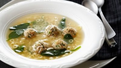 Свадебный итальянский суп с фрикадельками