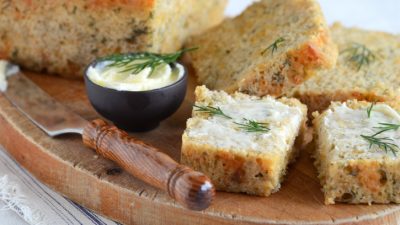Сырный хлеб на пиве с укропом