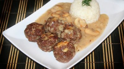 Тефтели «Российские» с грибами и гарниром