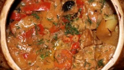 Токитура по-румынски со свининой