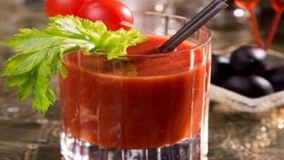 Томатный смузи с огурцом и перцем