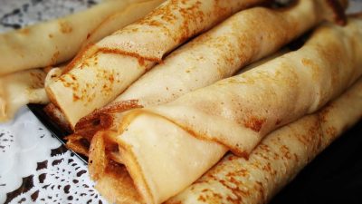 Тонкие блинчики на молоке к завтраку