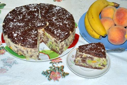 Торт «Африканская ромашка» с фруктами