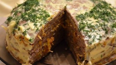 Торт из куриной печени с морковью