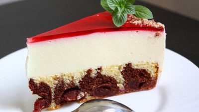 Торт «Красная шапочка» с вишней