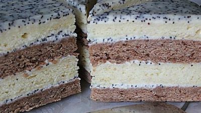 Торт «Сметанник» с нежным кремом