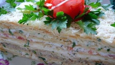 Торт «Закусочный Наполеон» с лососем