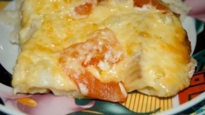 Треска из духовки под сырным соусом