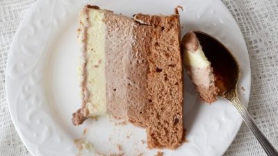 Трехцветный торт-мусс из шоколада