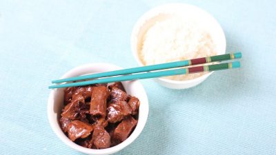 Тушеная телятина по-красному