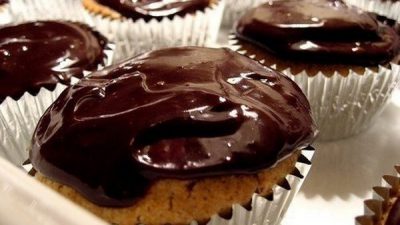 Творожно-масляные кексы с шоколадом