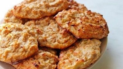Творожно-овсяное печенье с яблоком и корицей