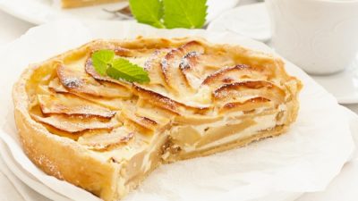 Творожно-яблочная запеканка с медом