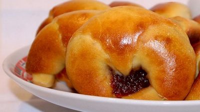 Творожные калачики с джемом