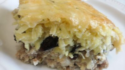 Картофельная запеканка с фаршем, грибами и сыром