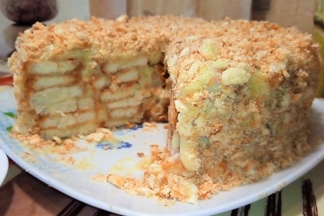 Бисквитный торт с заварным кремом и фруктами. - YouTube | Desserts, Food, Pie