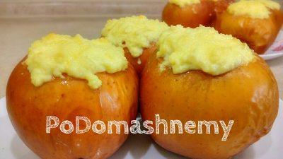 Запеченные яблоки с творогом в духовке