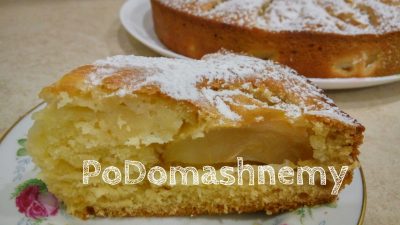 Пирог на кефире с яблоками в духовке