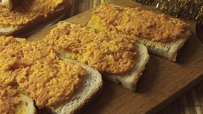 Намазка на хлеб из моркови с сыром и чесноком