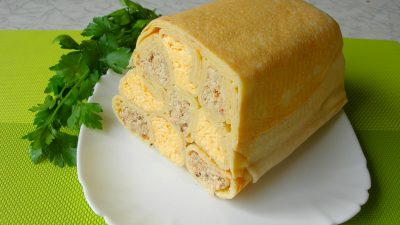 Блинный пирог с фаршем и сыром без выпечки