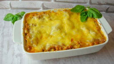 Лазанья с мясным фаршем под соусом Бешамель