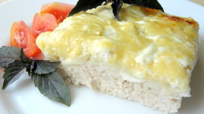 Сочная куриная запеканка с сыром и яблоками