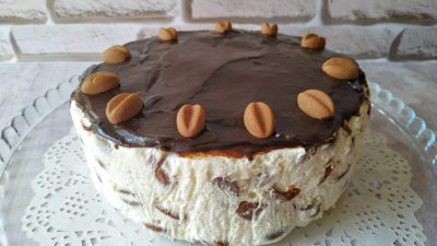 Кофейный торт из печенья и сметаны без выпечки