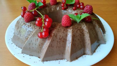 Шоколадный десерт из ряженки, какао и желатина