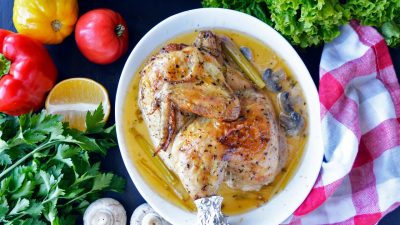 Курица «Том ям» с лемонграссом в кокосовом молоке