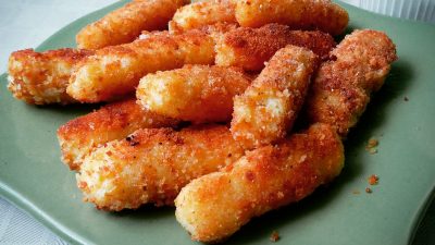 Жареные манные палочки