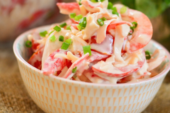 Красное море — нежный салат с крабовыми палочками