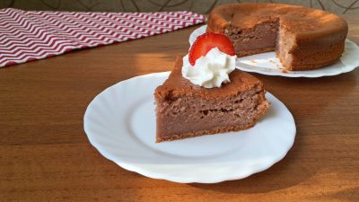 Клубничный кекс в духовке