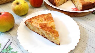 Яблочный пирог на сметане
