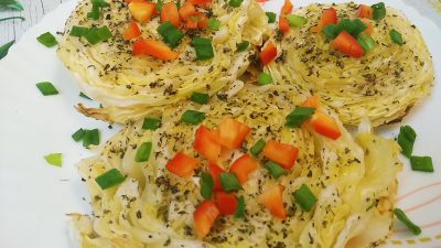 Стейк из белокочанной капусты