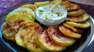 Жареные кабачки с чесноком и майонезом