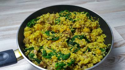 Тушеная телятина с тыквой, булгуром и шпинатом