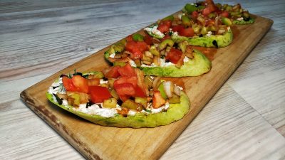 Жареные кабачки с овощами и сыром фета