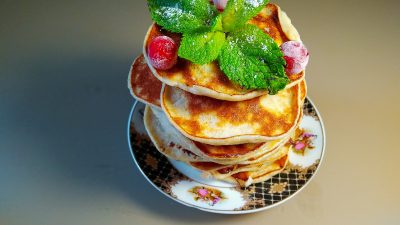 Диетические банановые оладьи без муки и сахара