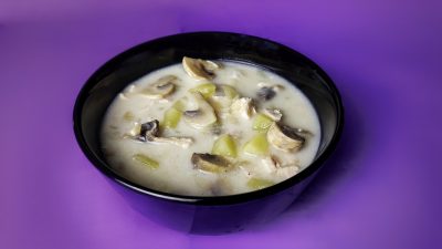 Сырный суп с курицей и шампиньонами